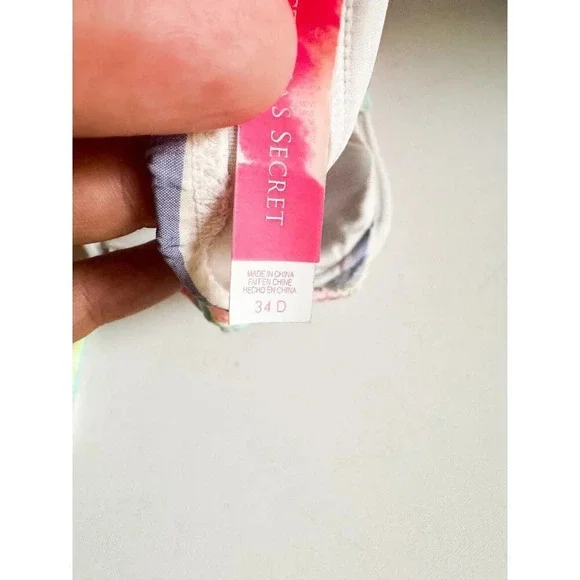 Victorias Secret Striped Seersucker 2 Piece Bikini Set  L/34D - Picture 3 of 9